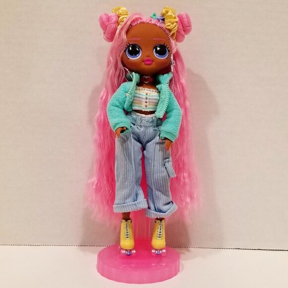 L.O.L. Surprise! O.M.G. Sunshine Gurl Doll & Accessories, EUC - Picture 3 of 9